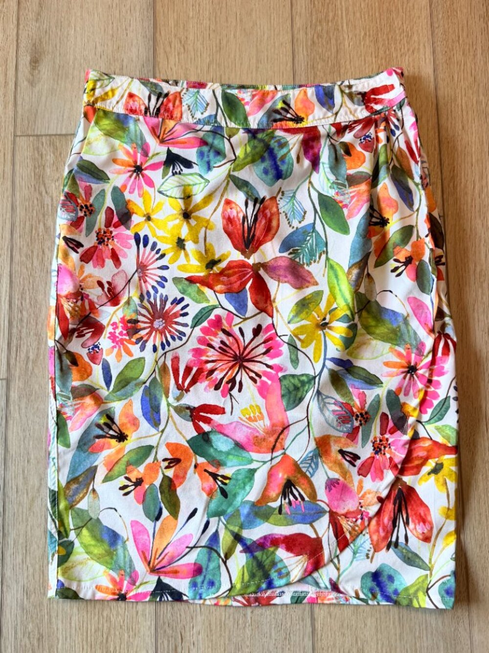 🌸🎨 Multicolor Floral Pencil Skirt | Watercolor Print | Ripe Skirt | Medium - Picture 15 of 15